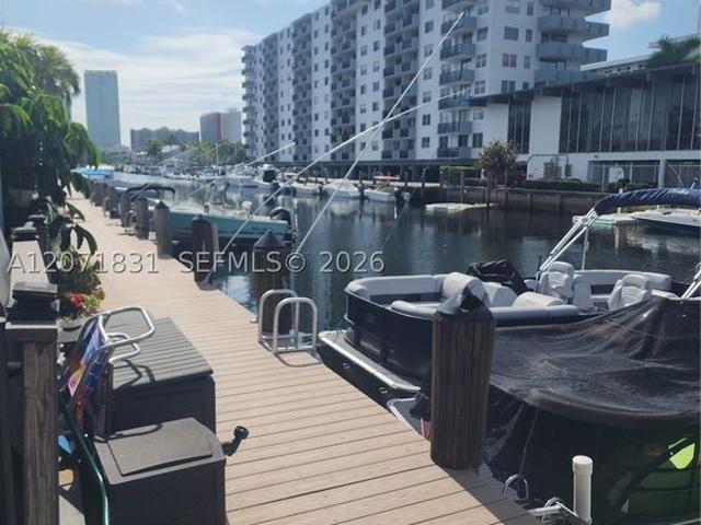 Townhouse for rent in North Miami Beach, Florida