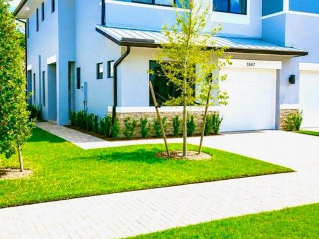 Townhouse for rent in Palm City, Florida