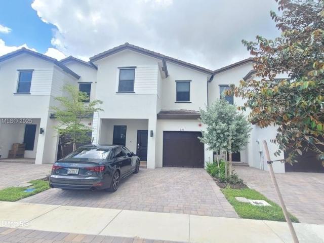 Townhouse for rent in Pembroke Pines