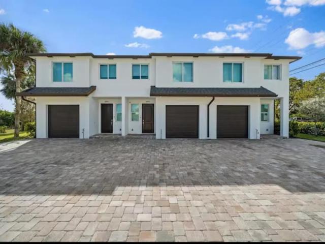 Townhouse for rent in Riviera Beach, Palm Beach County