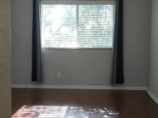 Townhouse for rent in Riviera Beach, Florida