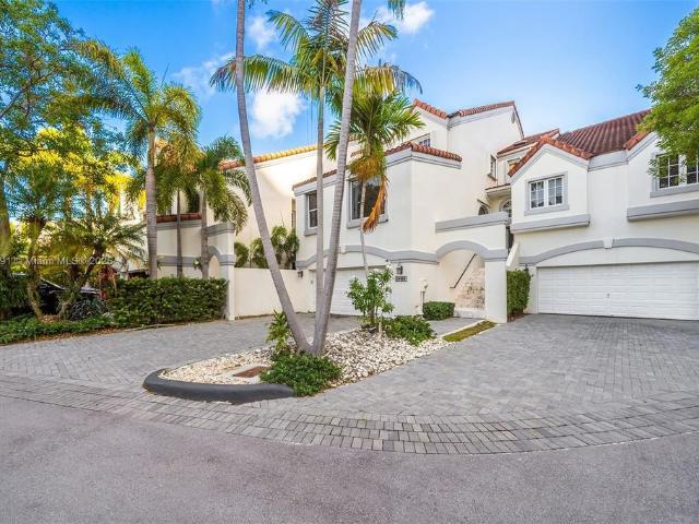 Townhouse for sale in Aventura