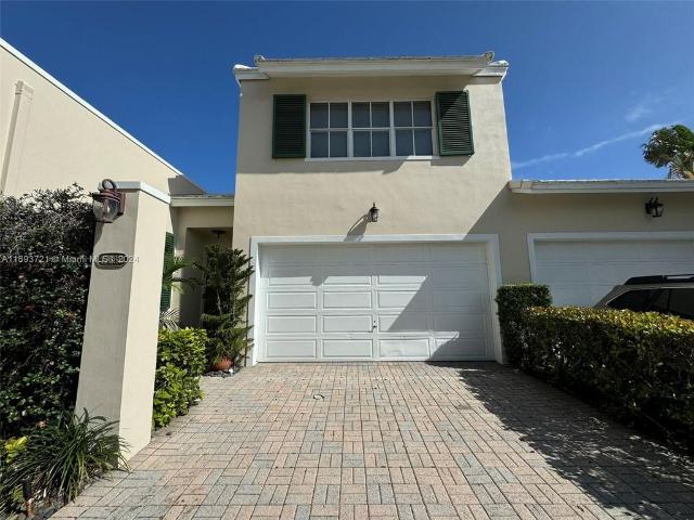 Townhouse for sale in Boca Raton