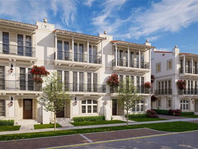 Townhouse for sale in Coral Gables