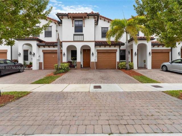 Townhouse for sale in Doral, Florida