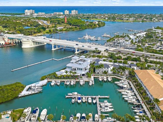 Townhouse for sale in Jupiter, Florida