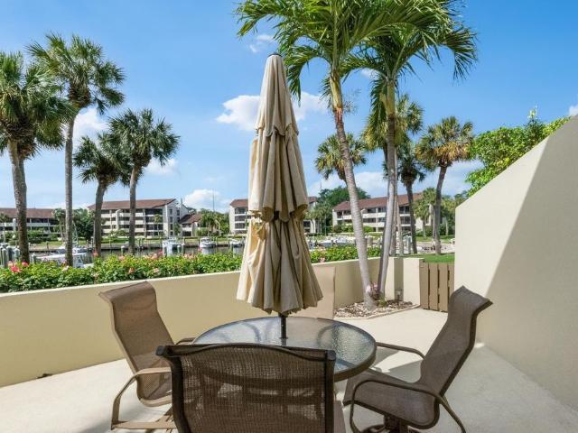 Townhouse for sale in North Palm Beach