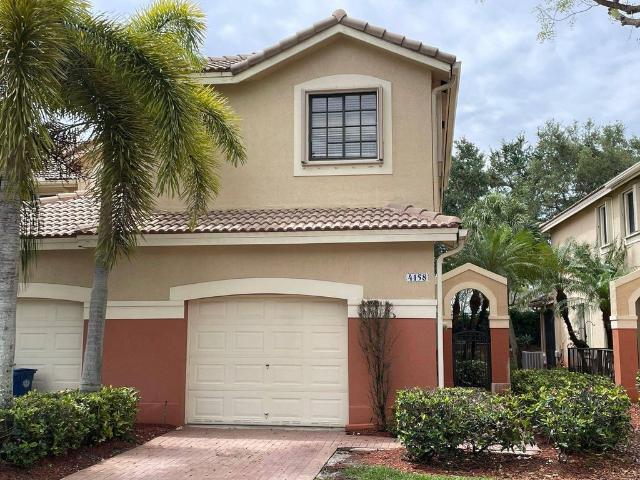 Townhouse for sale in Weston, Broward County