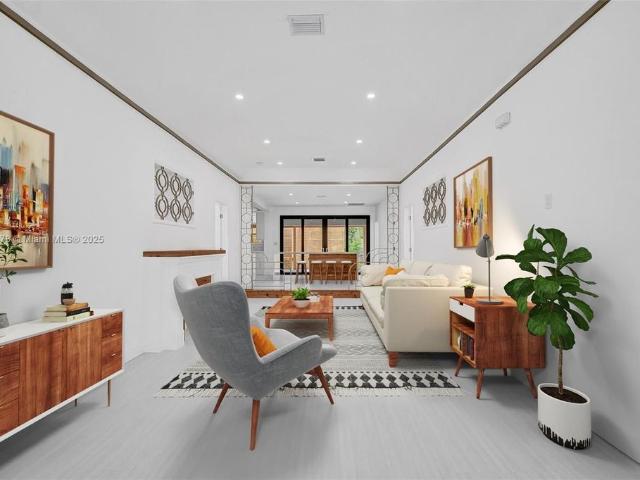 Detached House for rent in Miami Beach, Florida