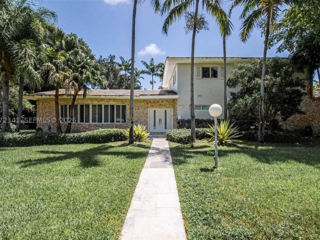 Detached House for rent in Pinecrest, Florida
