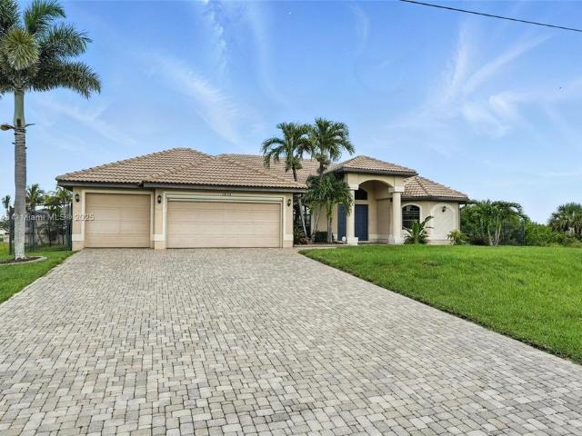 Villa for sale in Cape Coral