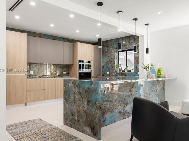 Detached House for sale in El Portal, Florida