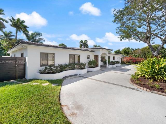 Villa for sale in Fort Lauderdale