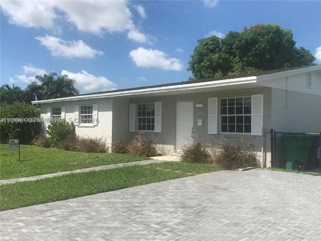 Detached House for sale in Hialeah, Florida