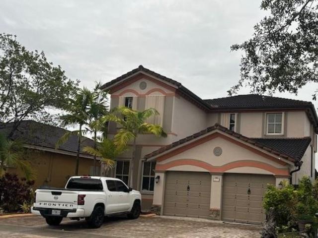 Villa for sale in Hialeah