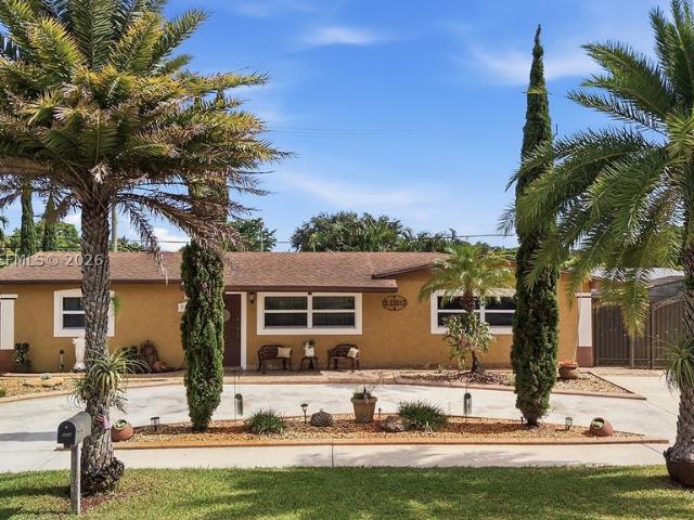 Detached House for sale in Hialeah, Florida