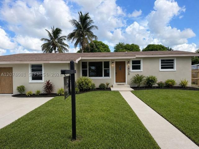Detached House for sale in Hialeah, Florida