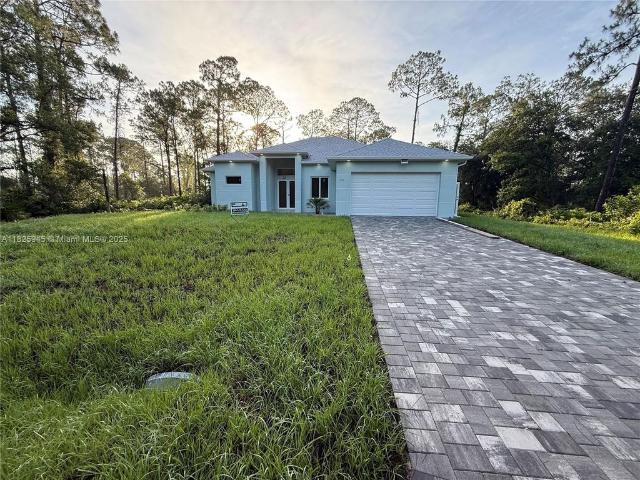Villa for sale in Lehigh Acres