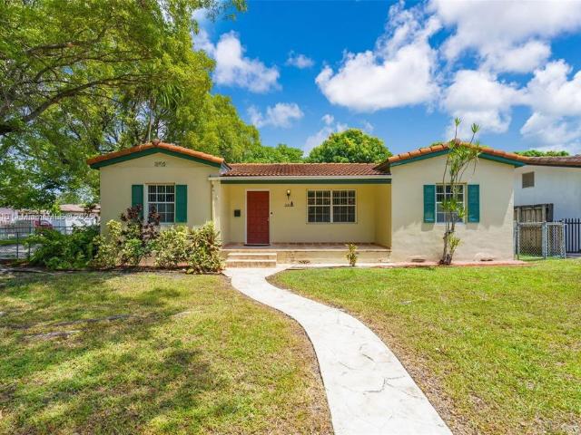 Villa for sale in Miami