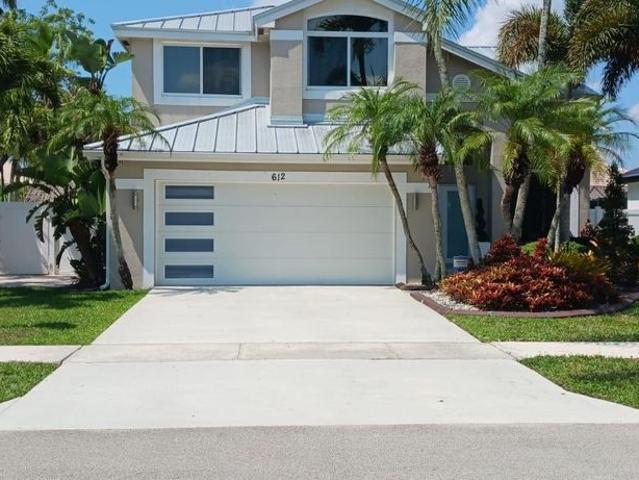 Villa for sale in Pembroke Pines