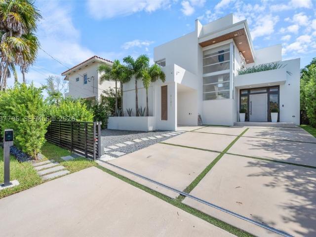 Detached House for sale in Surfside, Miami-Dade County