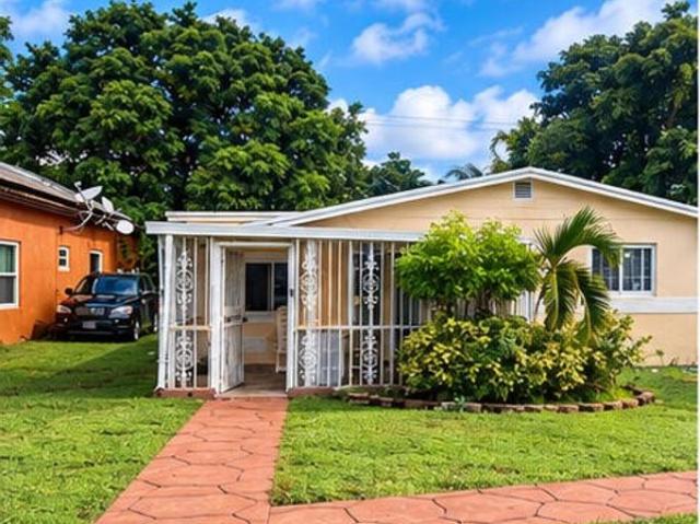 Detached House for sale in West Park, Broward County