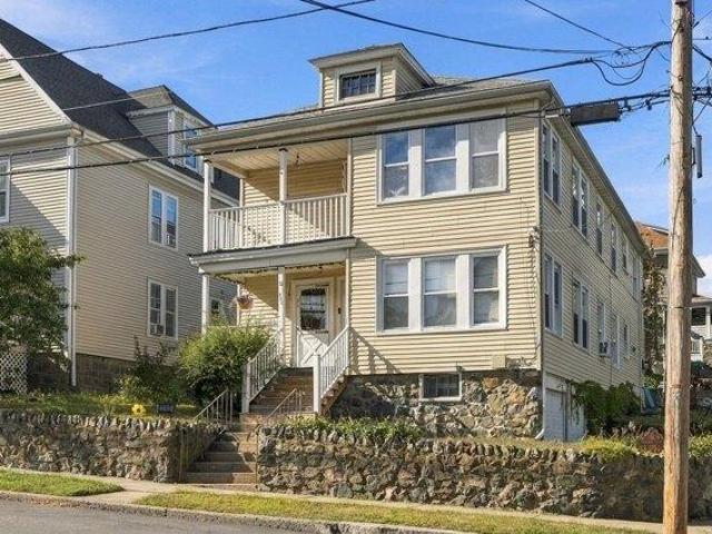 House for sale in Lynn, Essex County