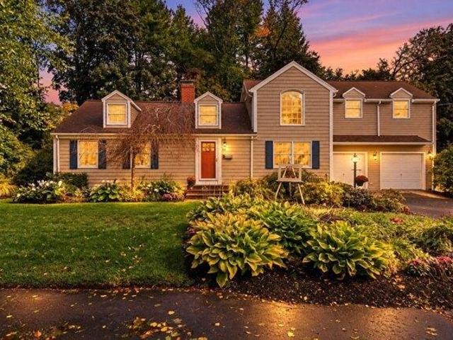 House for sale in Lynnfield, Essex County