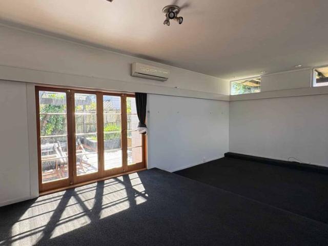 House for rent in Eastern Beach, Howick