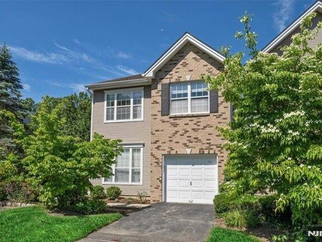 House for sale in Mahwah, New Jersey
