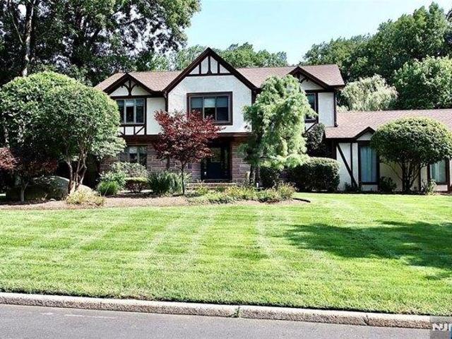 House for sale in Mahwah, New Jersey