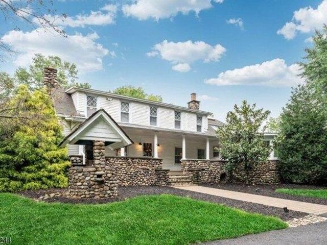 House for sale in Scotch Hill, Mahwah