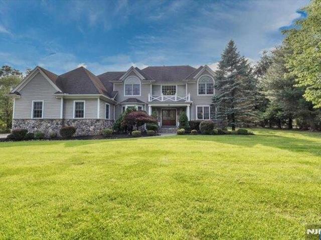 House for sale in Mahwah