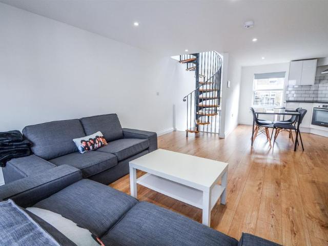 House for rent in Soho, Greater London