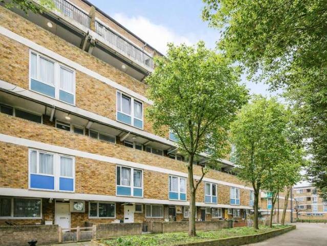 Maisonette for sale in Old Ford, Bow