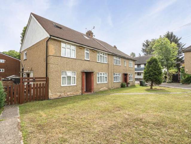 Maisonette for sale in London Borough of Harrow, Greater London