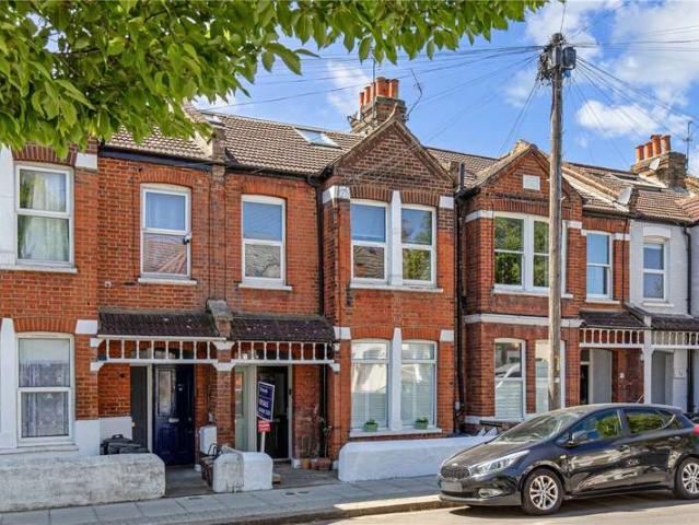 Maisonette for sale in Streatham Park, Greater London