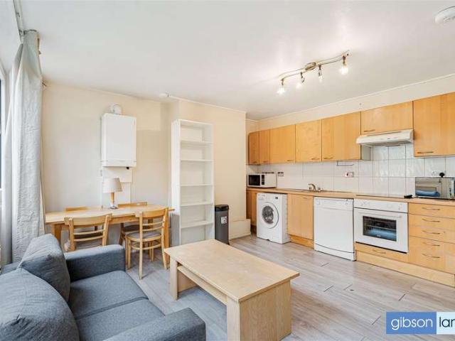 Maisonette for rent in Roehampton, Greater London