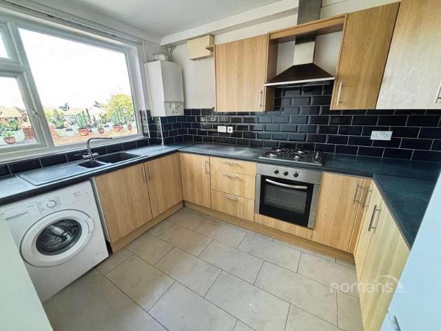 Maisonette for rent in Slough
