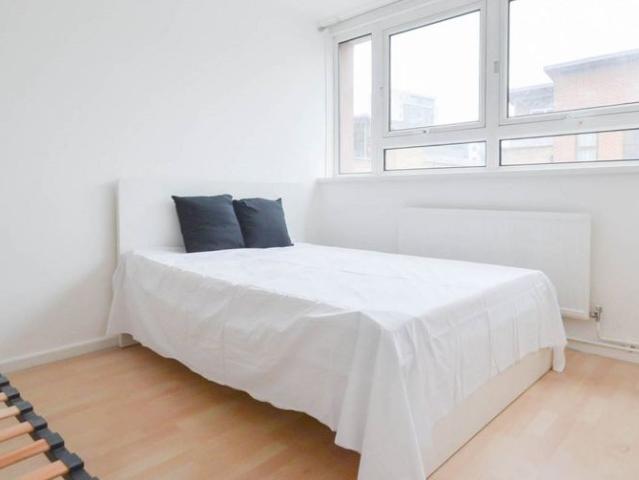 House for rent in Bromley-by-Bow, Poplar Grove