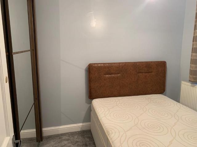 House for rent in Bromley-by-Bow, Poplar Grove