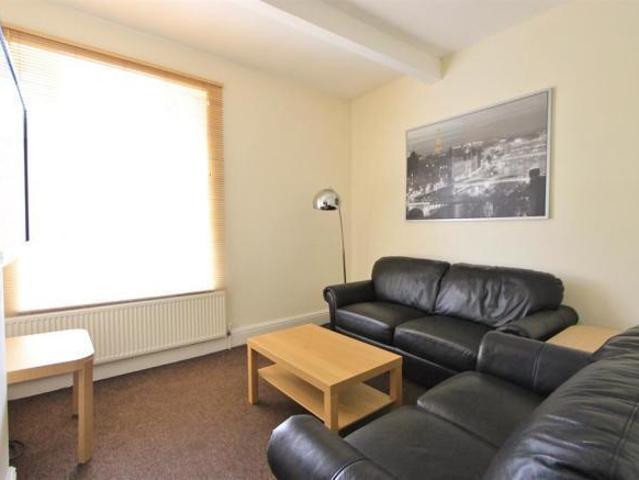 Maisonette for rent in Crookes, South Yorkshire