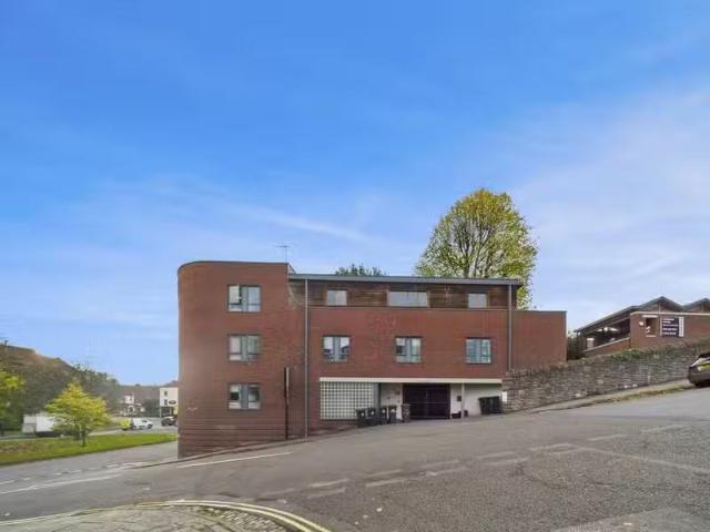 House for rent in Hotwells, Feckenham