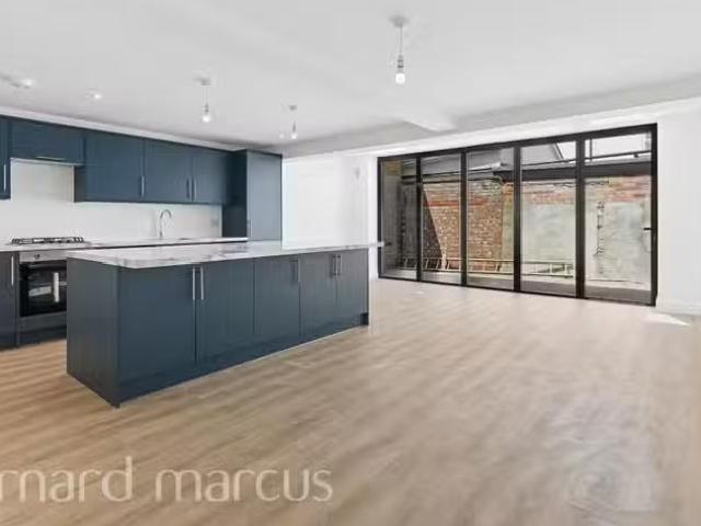 House for rent in Kingston Upon Thames, Greater London