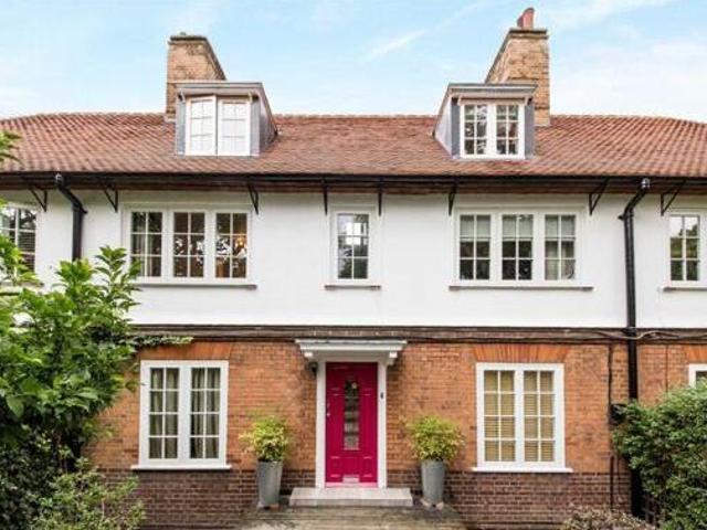House for sale in Hertfordshire