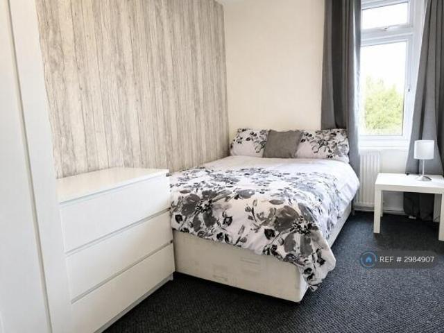 Maisonette for rent in West Yorkshire