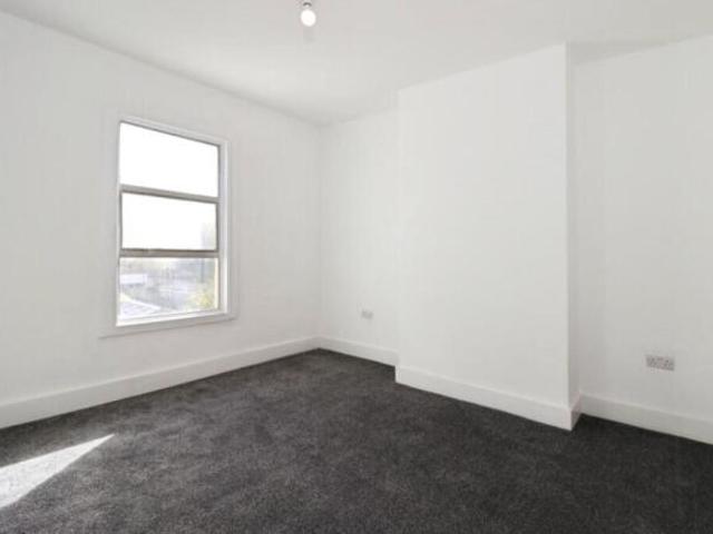 Maisonette for rent in Belsize Park, Greater London