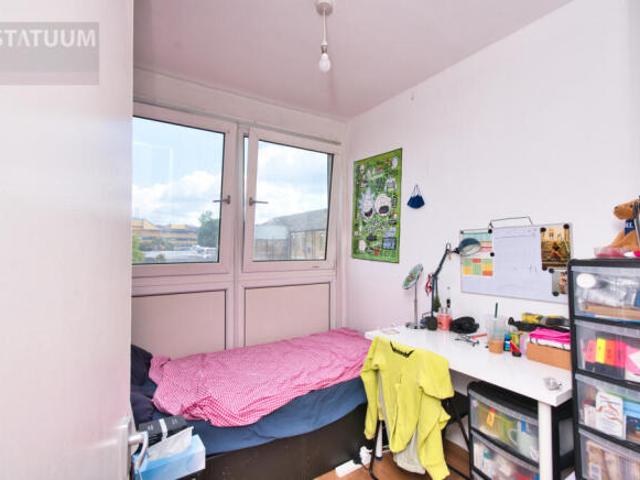 Maisonette for rent in Mile End, Greater London