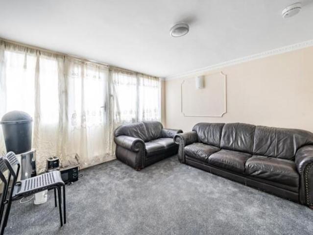 Maisonette for rent