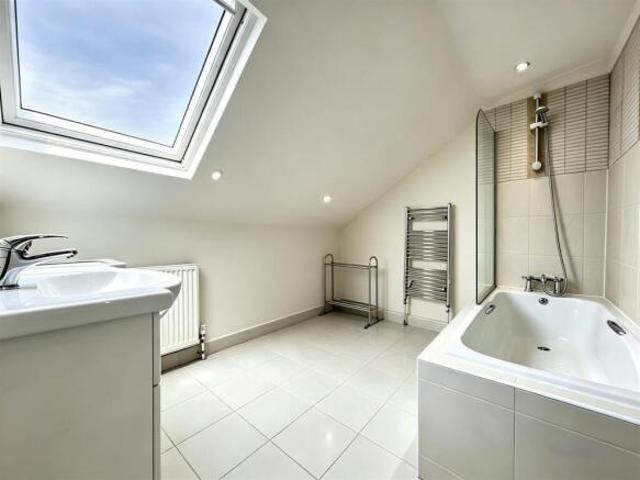 Maisonette for rent in Pennsylvania, Exeter